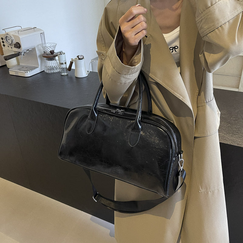 Elegant Large Capacity Travel Handbag Bowlift