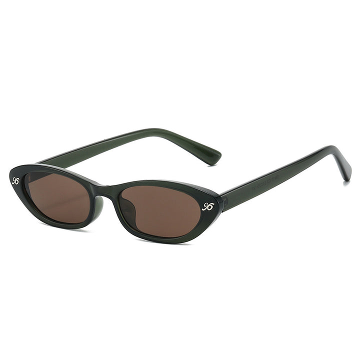 Retro-Inspired Cat-Eye Sunglasses Bowlift