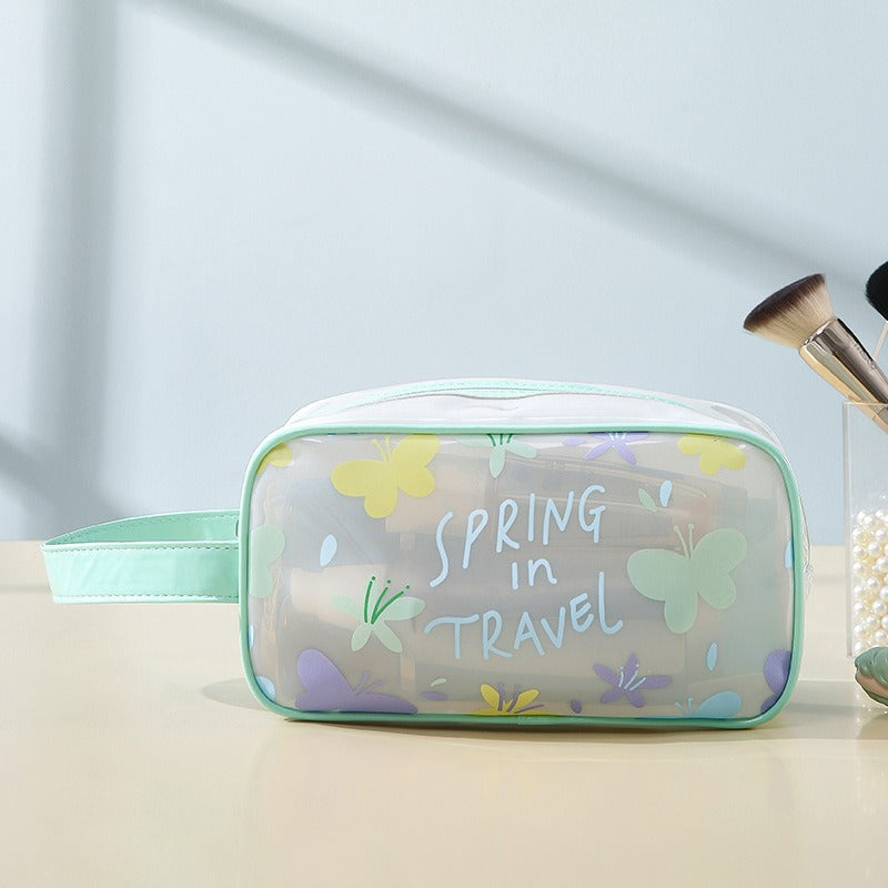 Fashionable and Practical Cosmetic Bag Bowlift