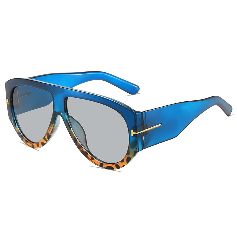 Fashion-Forward Oversized Shield Sunglasses Bowlift