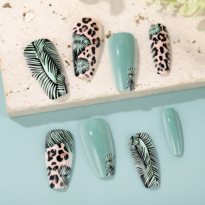 Creative artificial nails with tropical and animal design Bowlift