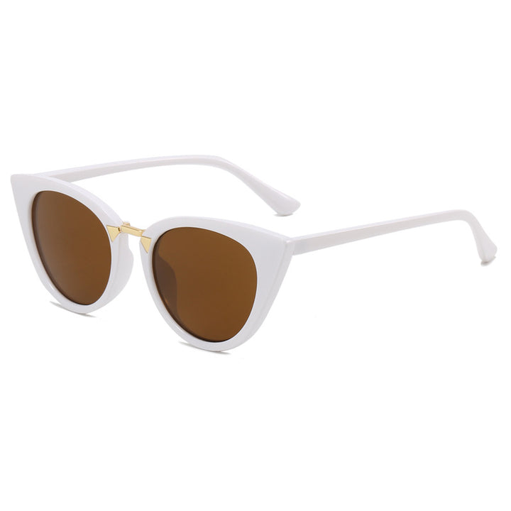 Ladies Cat-Eye Sunglasses with Elegant Golden Detail Bowlift