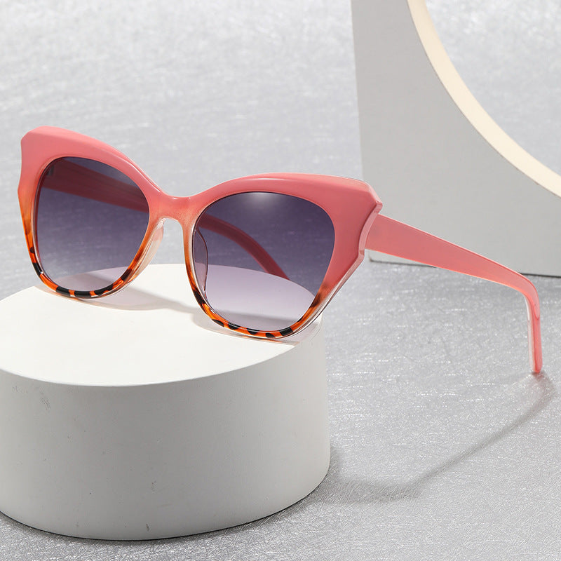 Women's Cat-Eye Sunglasses with Stylish Design Bowlift