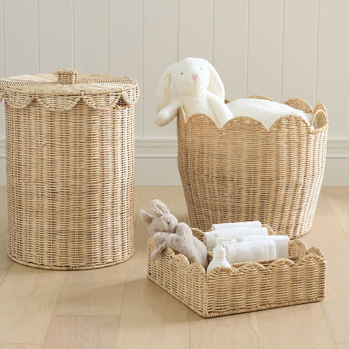 Stylish organizer basket with wavy edge Bowlift
