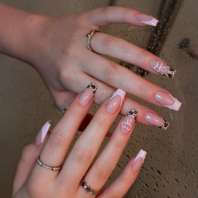 Artificial Nail Set with Cute Panda Design and Gloss Finish Bowlift