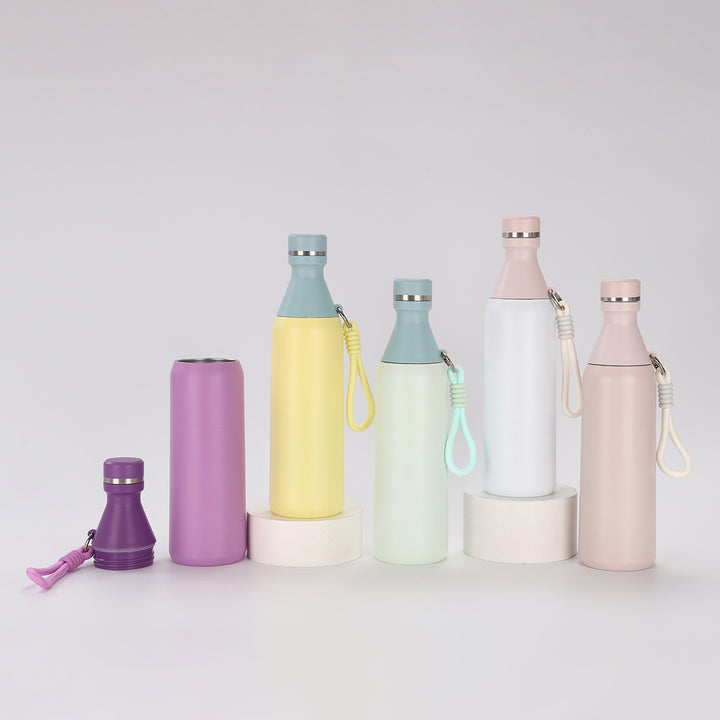 Ladies insulated drinking bottle with practical carrying strap Bowlift