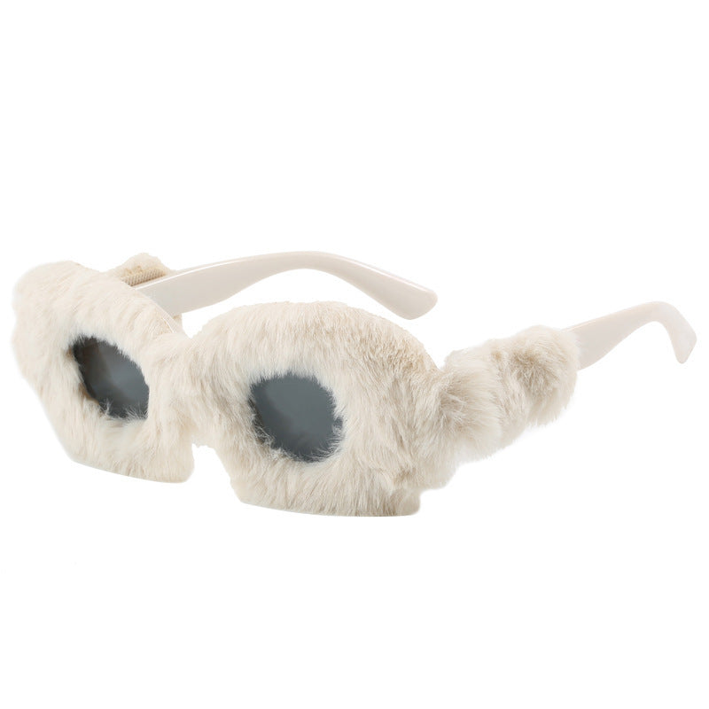 Women's fashionable sunglasses in trendy fleece design Bowlift