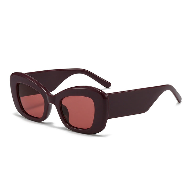 Ladies fashionable oversized sunglasses in modern design Bowlift
