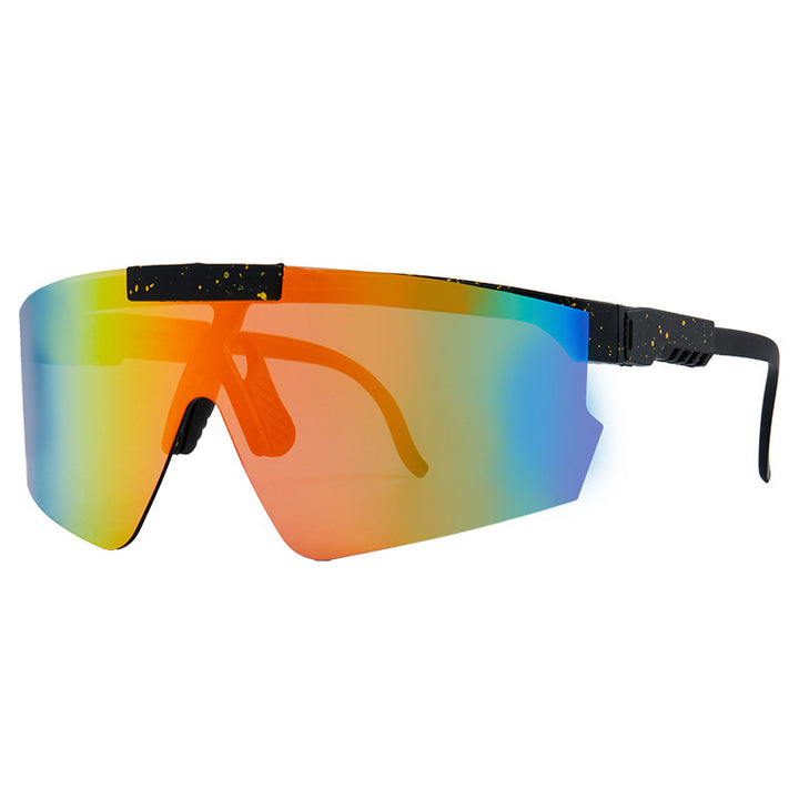Women's sport sunglasses in modern design with large lenses Bowlift