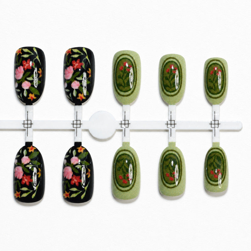 Artificial nails with floral design Bowlift