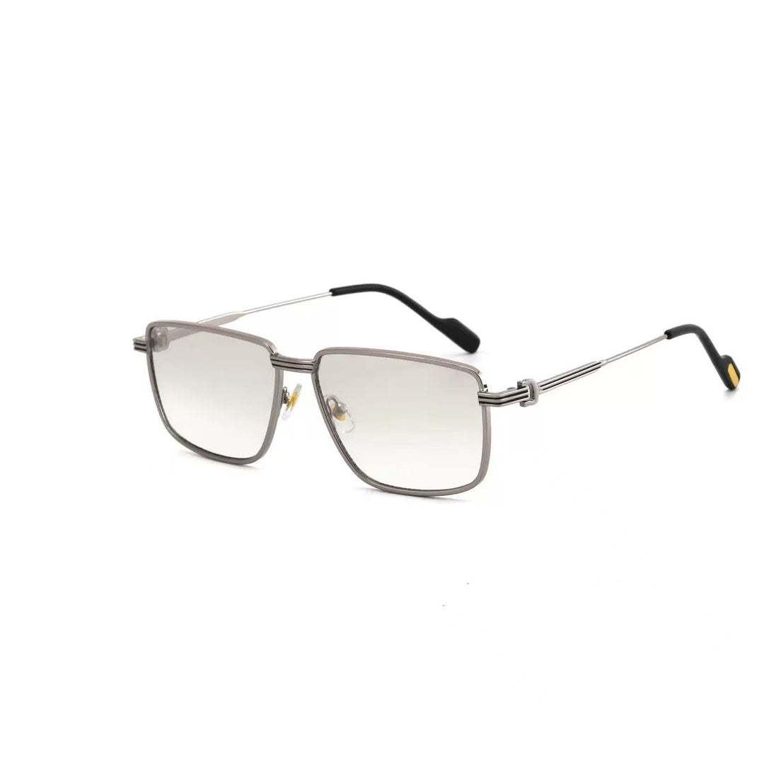 Ladies trendy sunglasses with striking frame and polarized lenses Bowlift