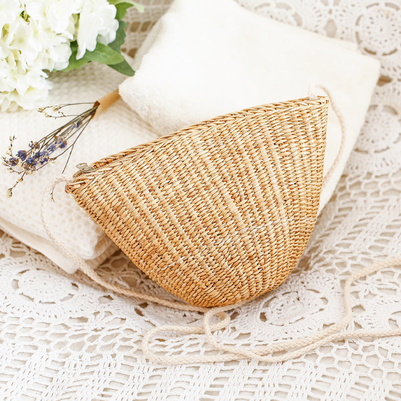 Handbag in Modern Shell Shape Bowlift