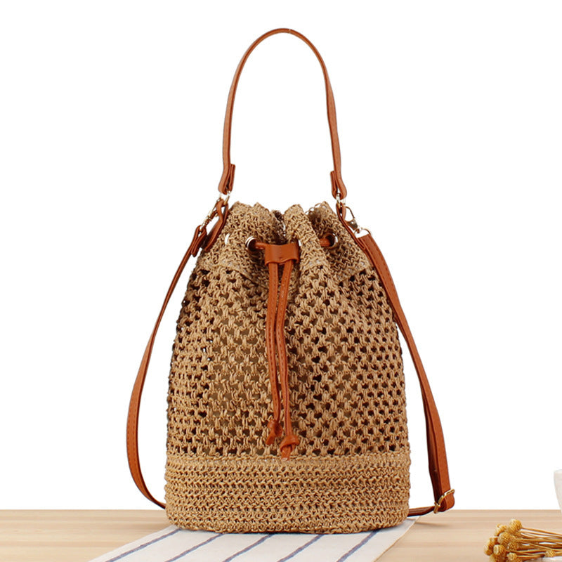 Braided Bucket Bag Made of Natural Material Bowlift