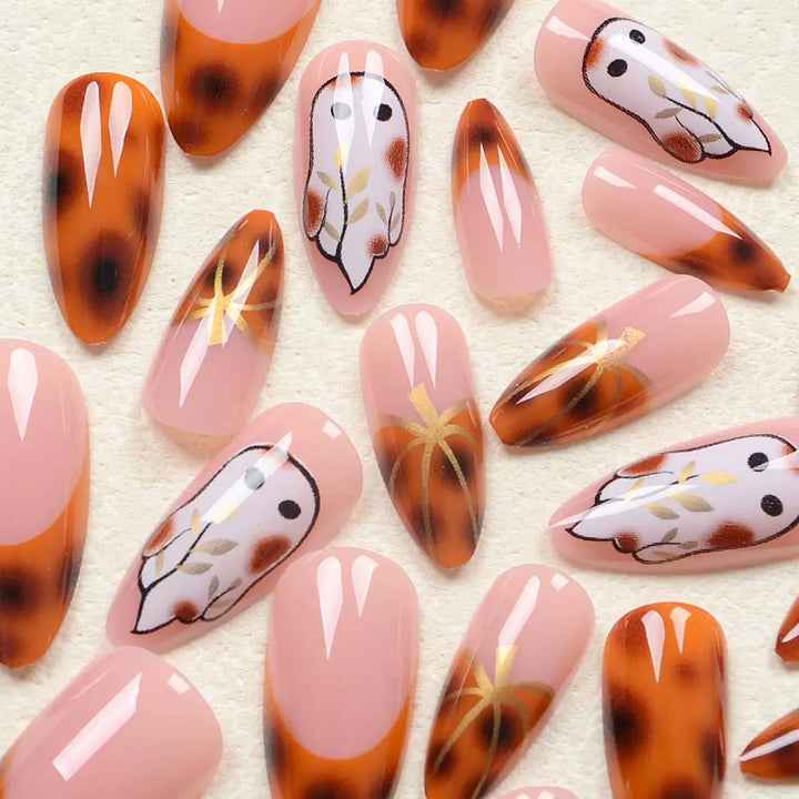 Nail art set with elegant owl motifs and animal accents Bowlift