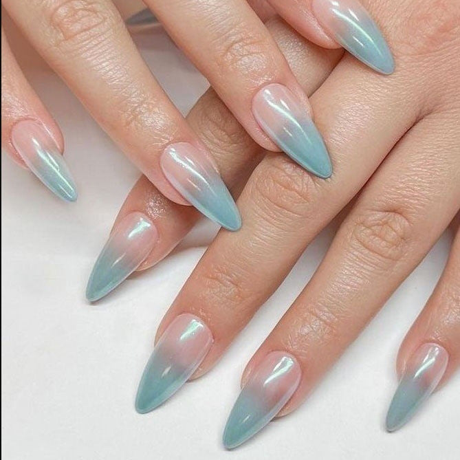 Elegant DIY Press-On Nail Set Bowlift