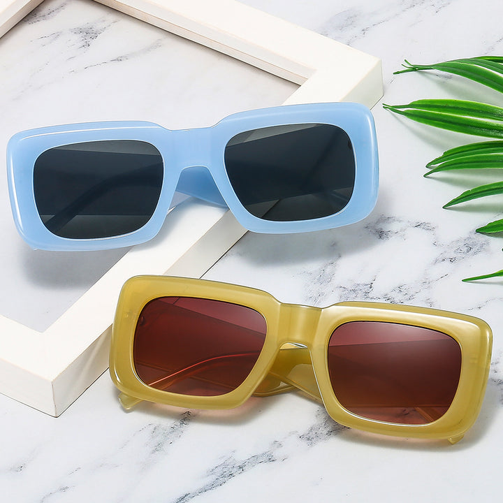 Women oversized sunglasses with square frame and transparent design Bowlift
