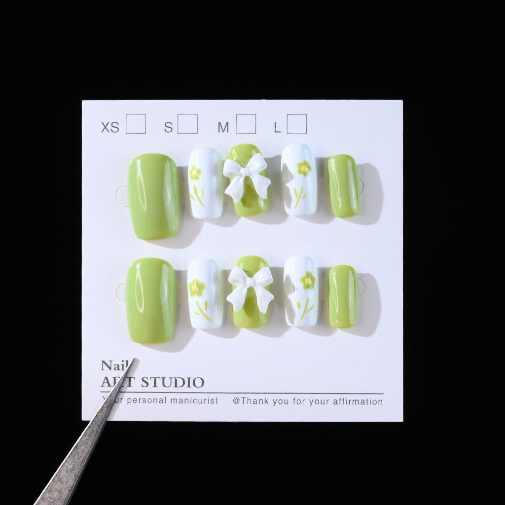 Decorative Press-On Nail Set with Floral Bow Design Bowlift