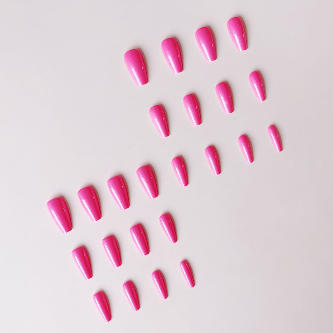 Artificial nail set with glossy finish and stylish elongated tips Bowlift
