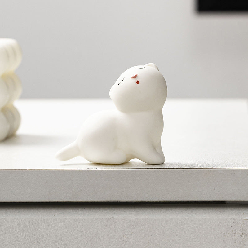 Decorative Cat Figurine Bowlift