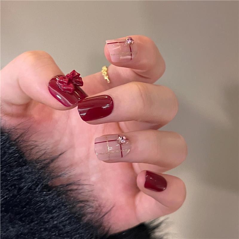 Decorative Press-On Nail Art Set with 3D Bow Accents Bowlift
