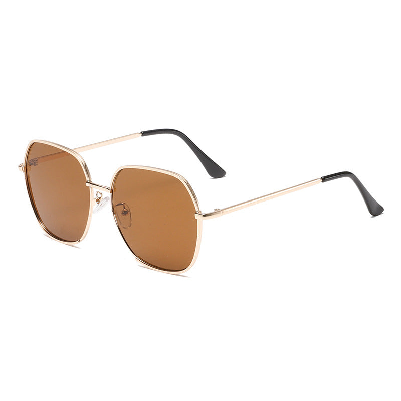 Women Elegant oversized Sunglasses with high-quality metal frame and UV protection Bowlift