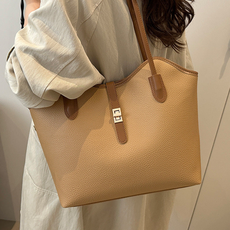 Elegant Textured Leather Tote Bag