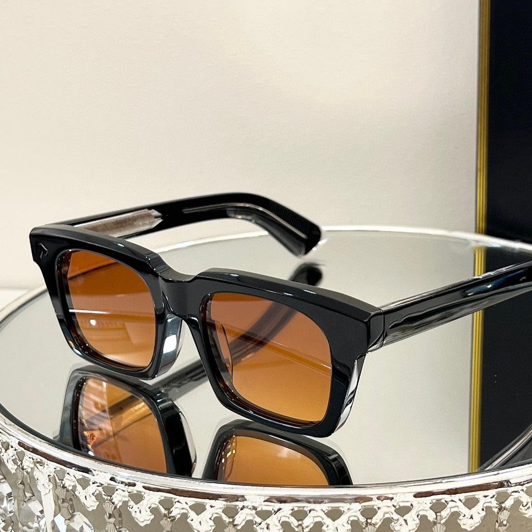 Women's Premium Sunglasses with extravagant rectangular frame and highly comfortable lenses Bowlift