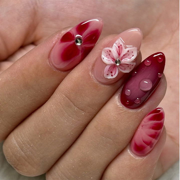 Floral-Inspired Press-On Nail Set Bowlift