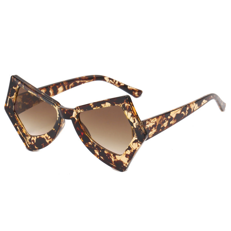 Women's polygonal sunglasses in extravagant design Bowlift