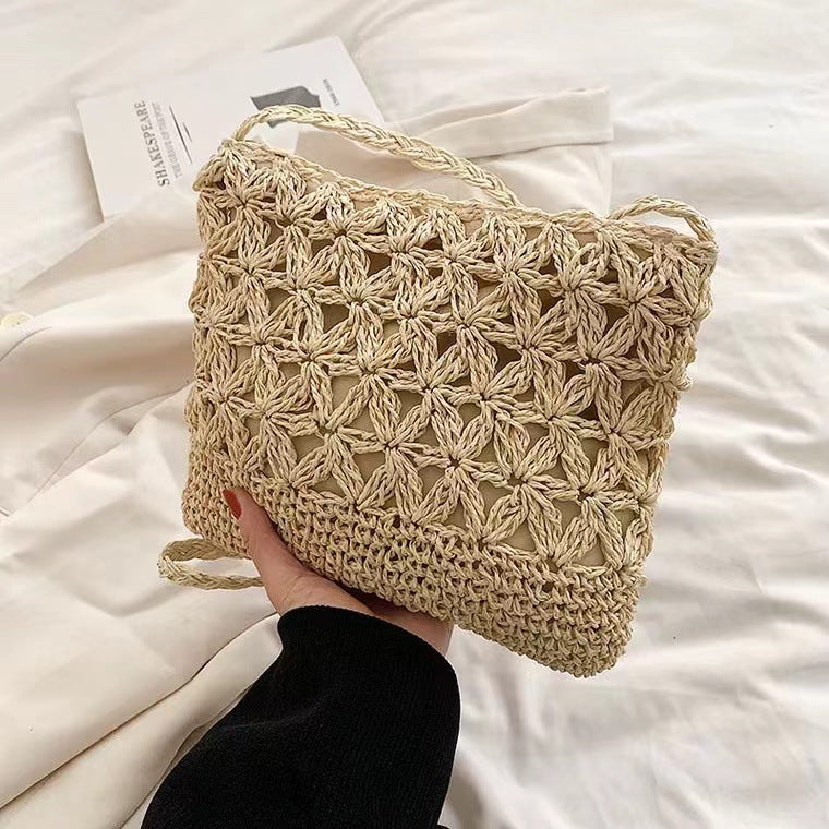 Crocheted Shoulder Bag Made of Natural Material Bowlift