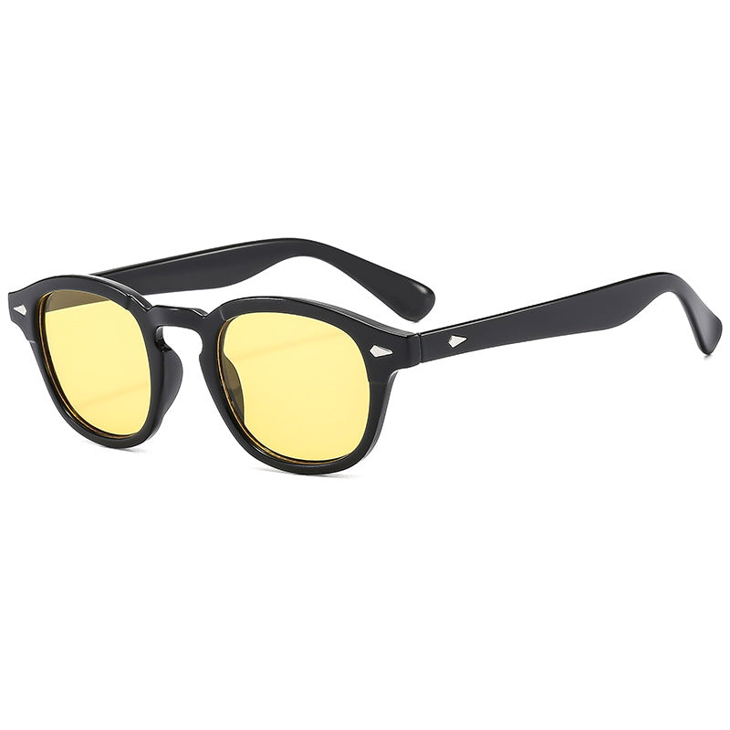 Ladies Fashion Reading Glasses in Retro Design Bowlift