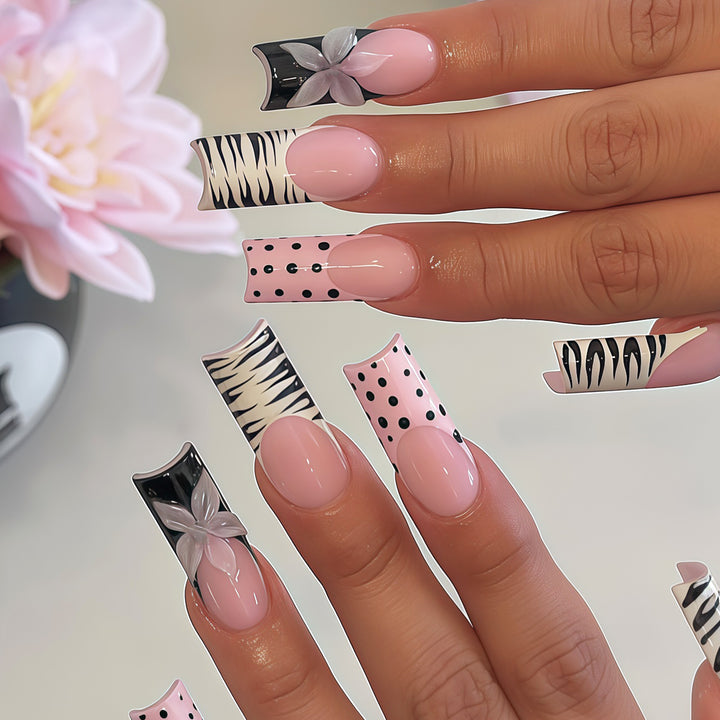 Decorative Long Press-On Nail Art Tips Bowlift