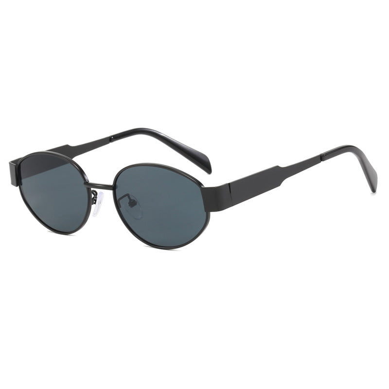 Fashionable oversized sunglasses with metal frame Bowlift