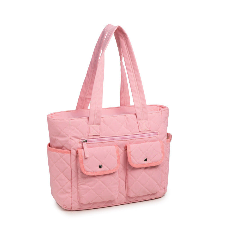 Elegant Handbag with Generous Compartments Bowlift