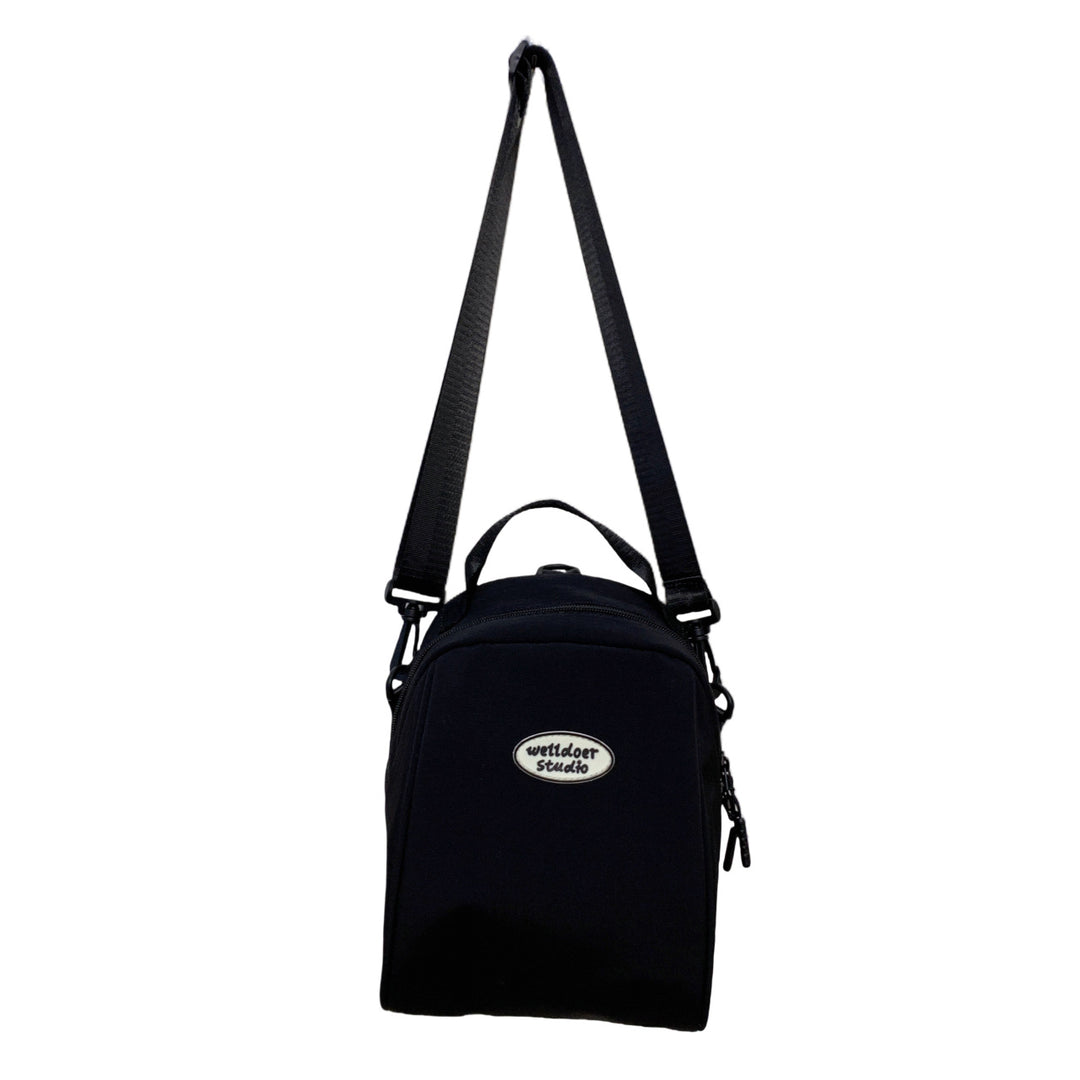 Compact Shoulder Bag With Insulated Interior Compartment Bowlift