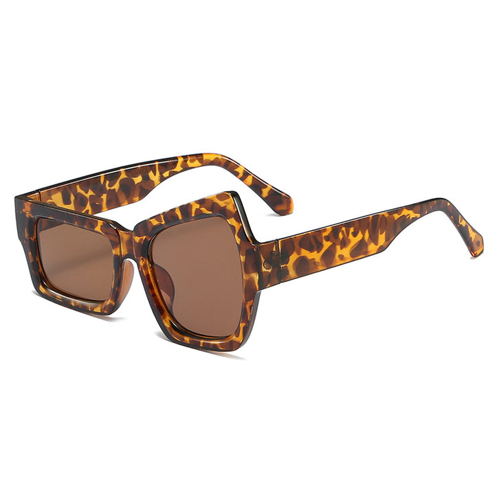 Women's square sunglasses with modern, minimalist design Bowlift