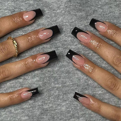 Elegant as well as fashionable stiletto nails Bowlift