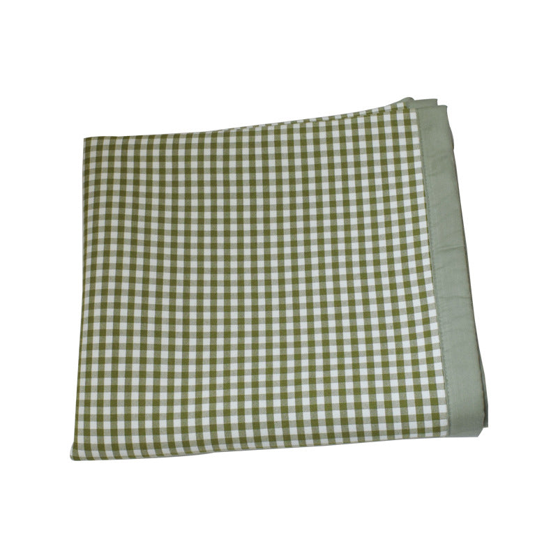 Ladies Plaid Pattern Tablecloth Bowlift