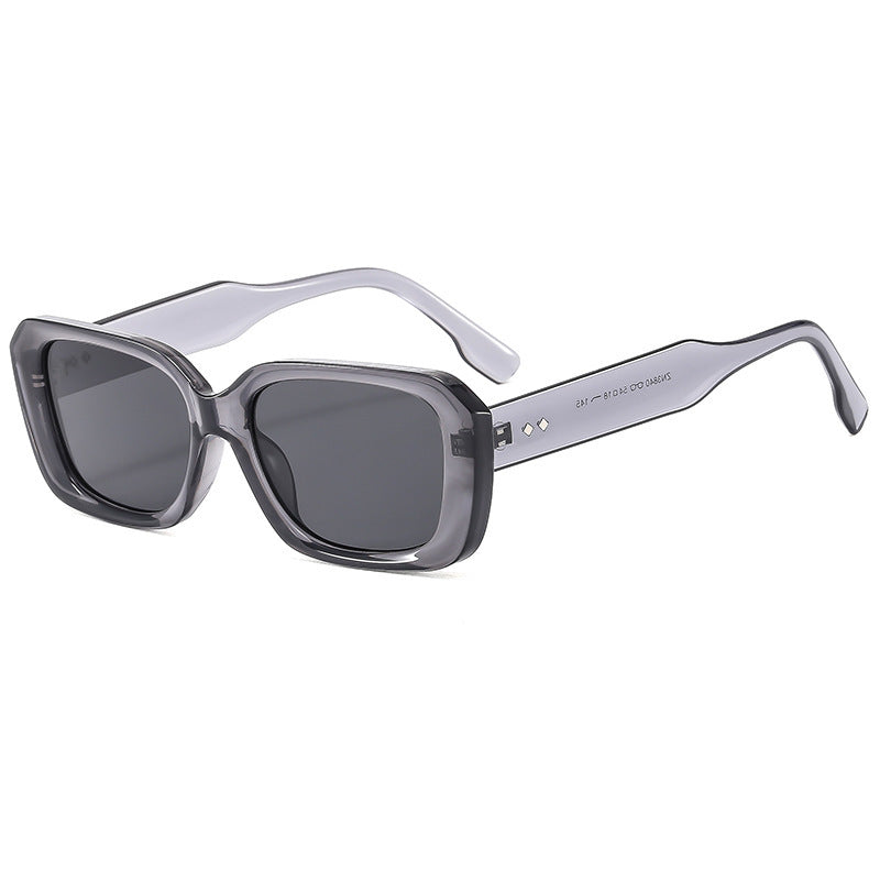 Ladies Oversized Sunglasses in Elegant Design Bowlift