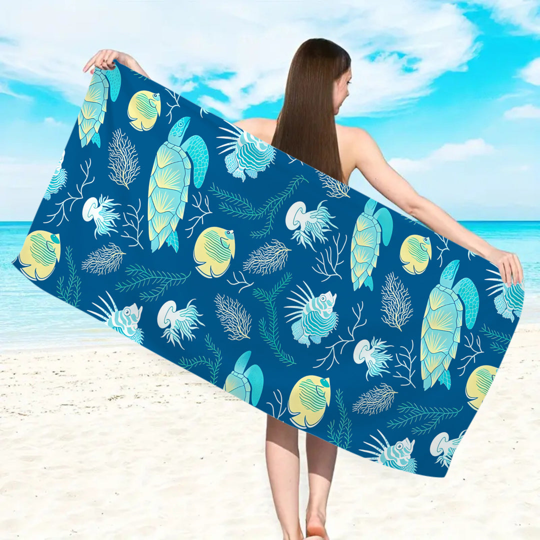 Beach towel with floral watercolor design Bowlift