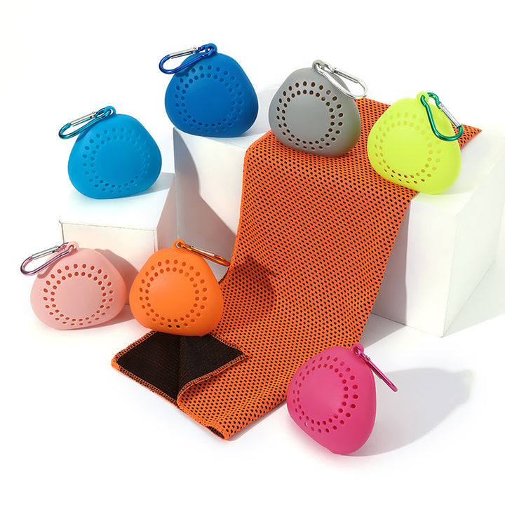 Unisex cooling towel in storage case Bowlift