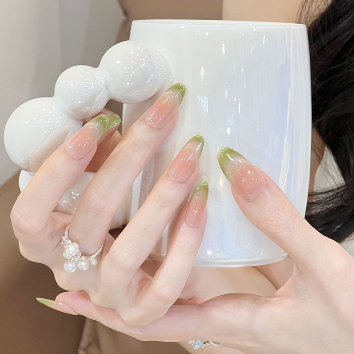 Elegantly Curved Ombre Press-On Nail Set Bowlift