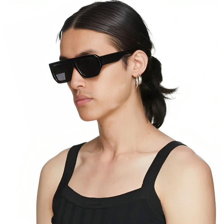 Women's fashionable sunglasses in striking geometric design Bowlift