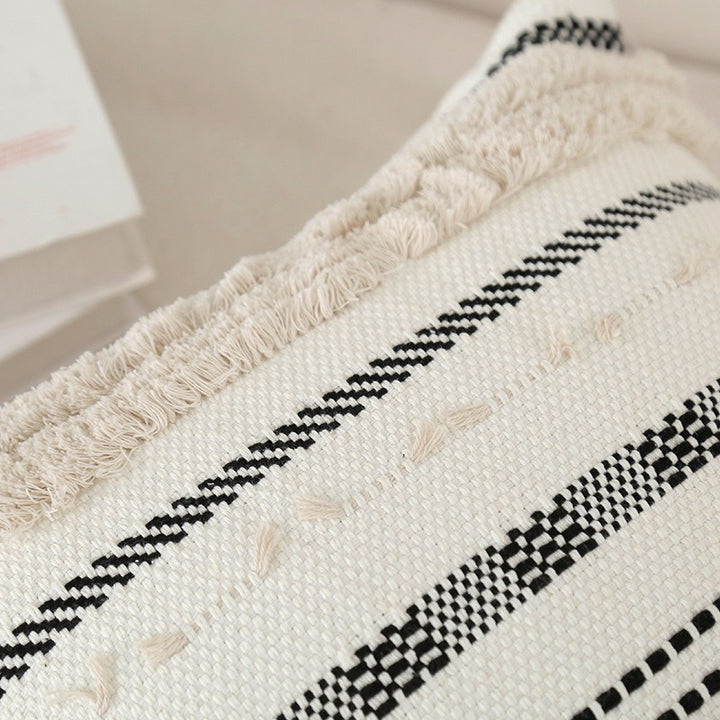 Women's Decorative Pillowcase with Textured Design Bowlift