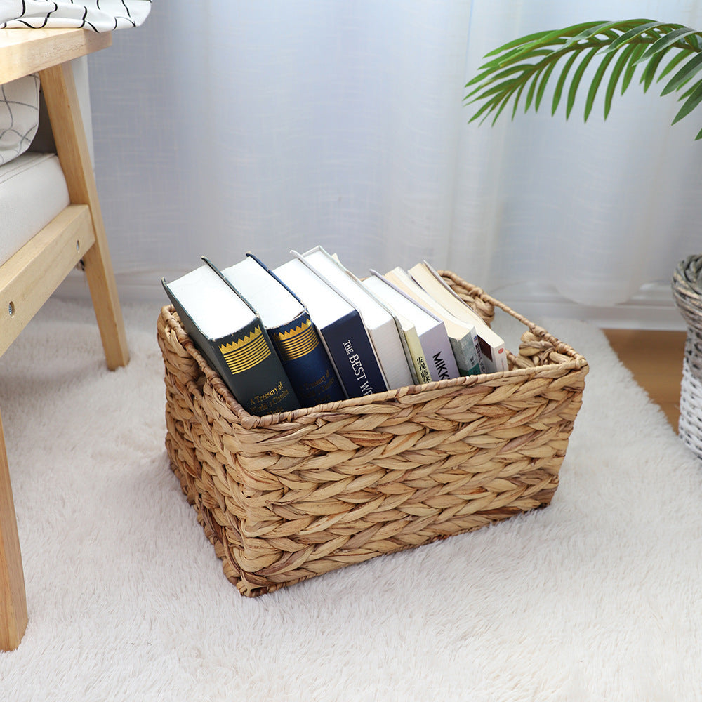Handcrafted organizer basket with two handles Bowlift