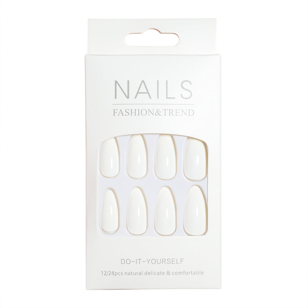 Elegant DIY Press-On Nail Set Bowlift