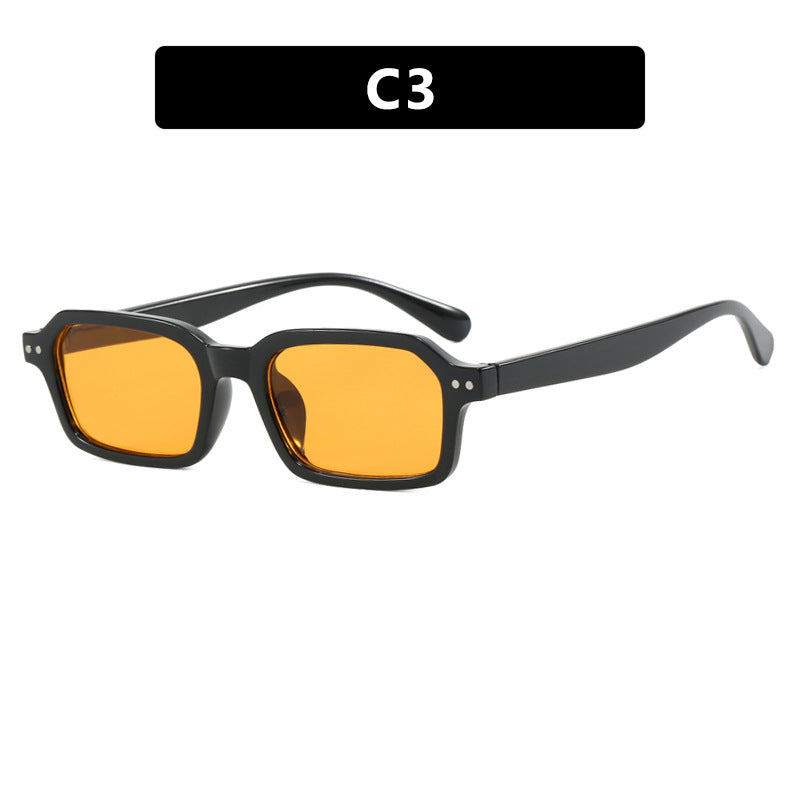 Women's fashionable square sunglasses in urban design Bowlift