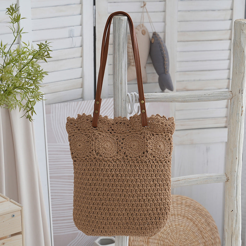 Handwoven bast bag Bowlift