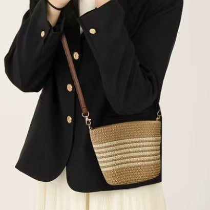 Trendy Summer Handbag Made of Woven Material Bowlift