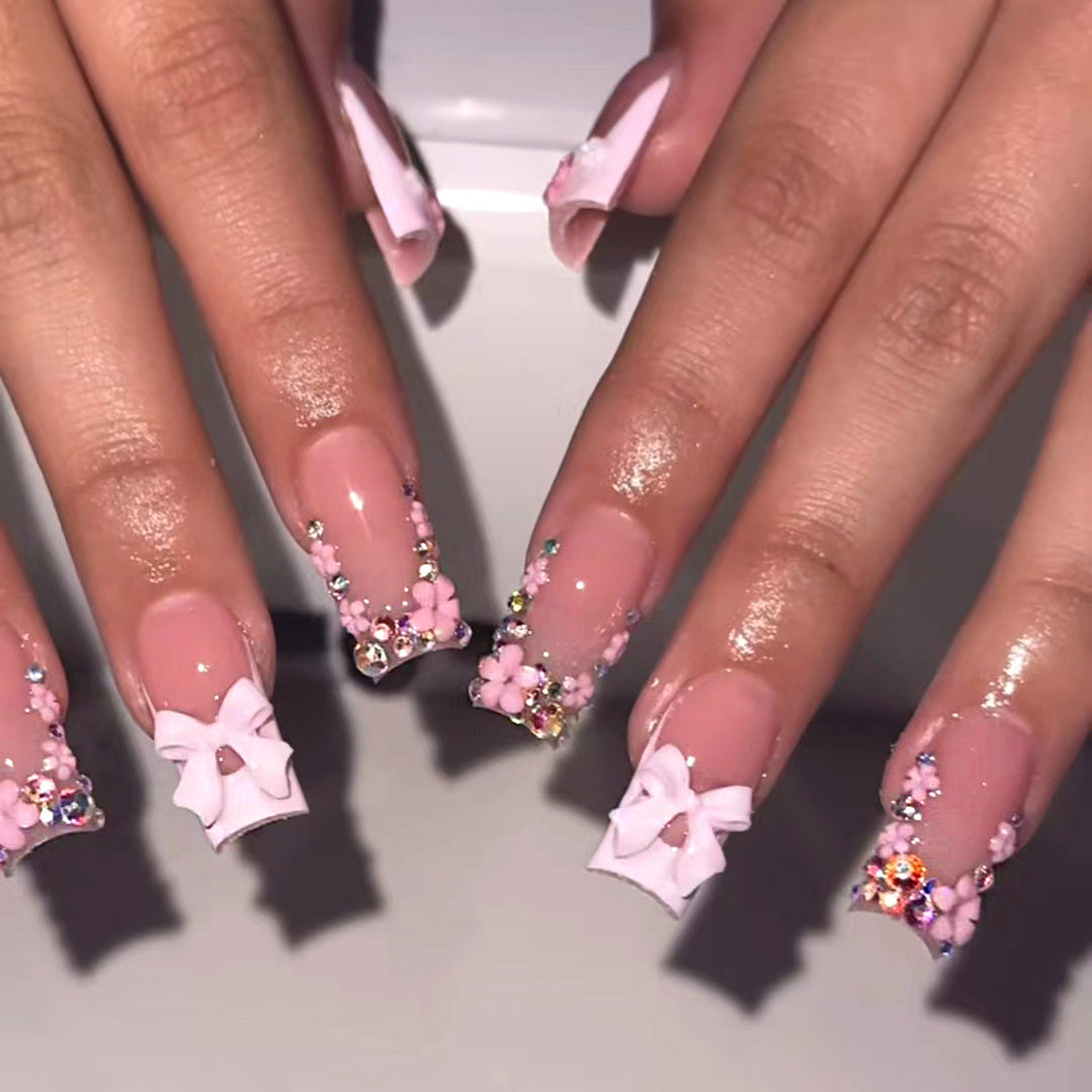 Artificial Nails with Floral Applications Bowlift